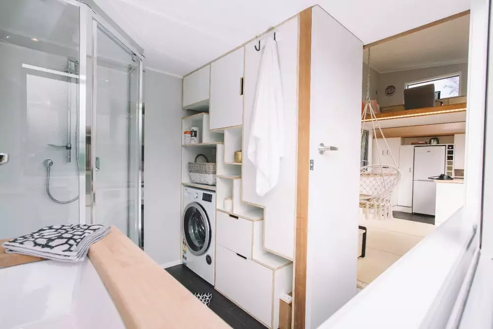 The Millennial Tiny House's bathroom