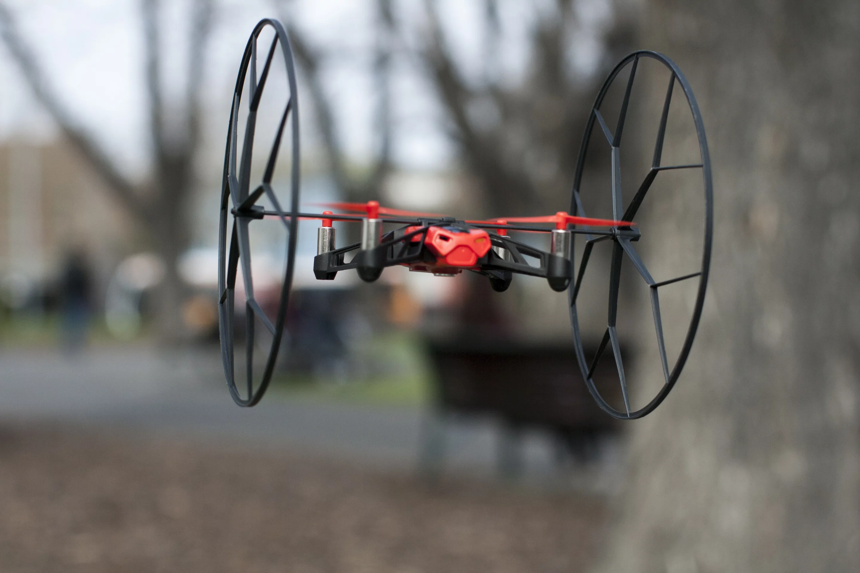 The wheels are optional, but they do serve to protect the drone and its plastic rotors from any walls, desk corners or body parts that will inevitably come into its path (Photo: Nick Lavars/Gizmag)