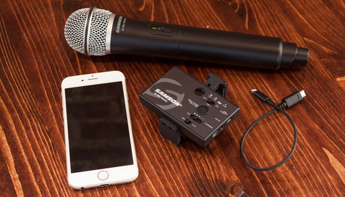 The Samson Go Mic Mobile comes with either a handheld mic (pictured) or a lavalier