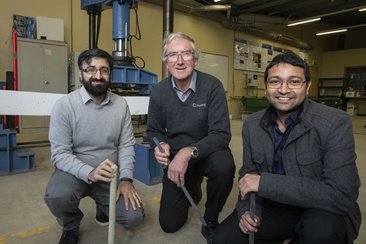 Deakin's Dr. Kazem Ghabraie, Austeng Engineering's Ross George and Deakin's Dr. Mahbube Subhani, with samples of the rebar