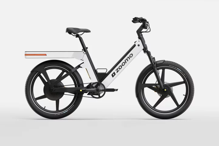 Zoomo says that the Z1 has the potential to "eliminate the need for petrol mopeds on our roads, by providing a vehicle that offers the performance and price of a traditional moped, with the added benefit of customized options, in a greener vehicle"