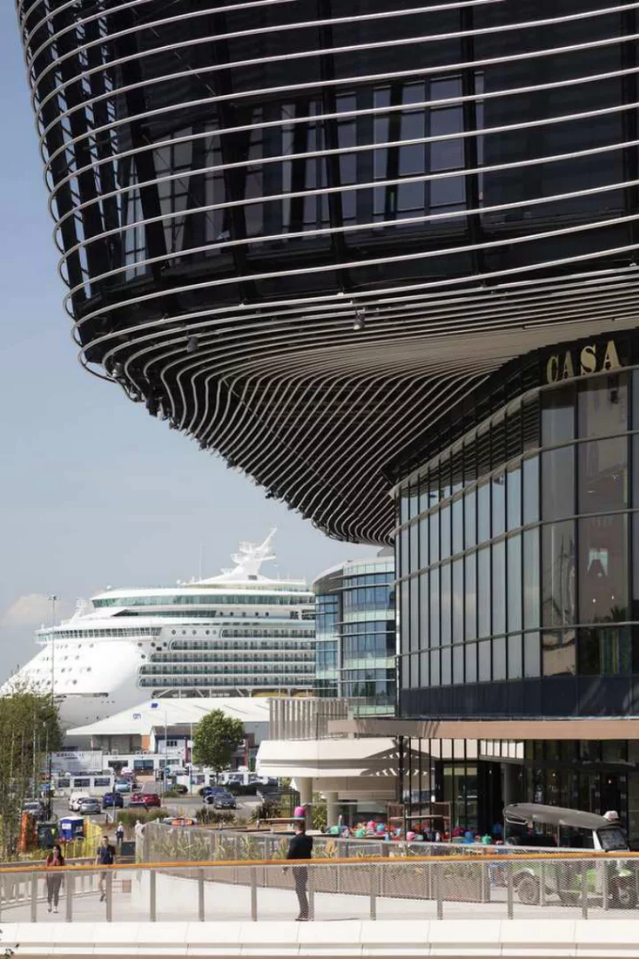 The Watermark WestQuay in Southampton, UK, by architecture firms acme and Hammerson