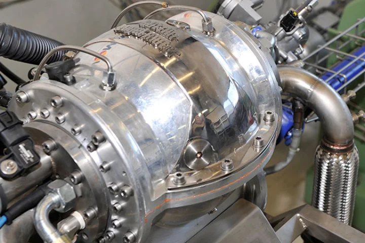 Huttlin kugel motor prototype under testing