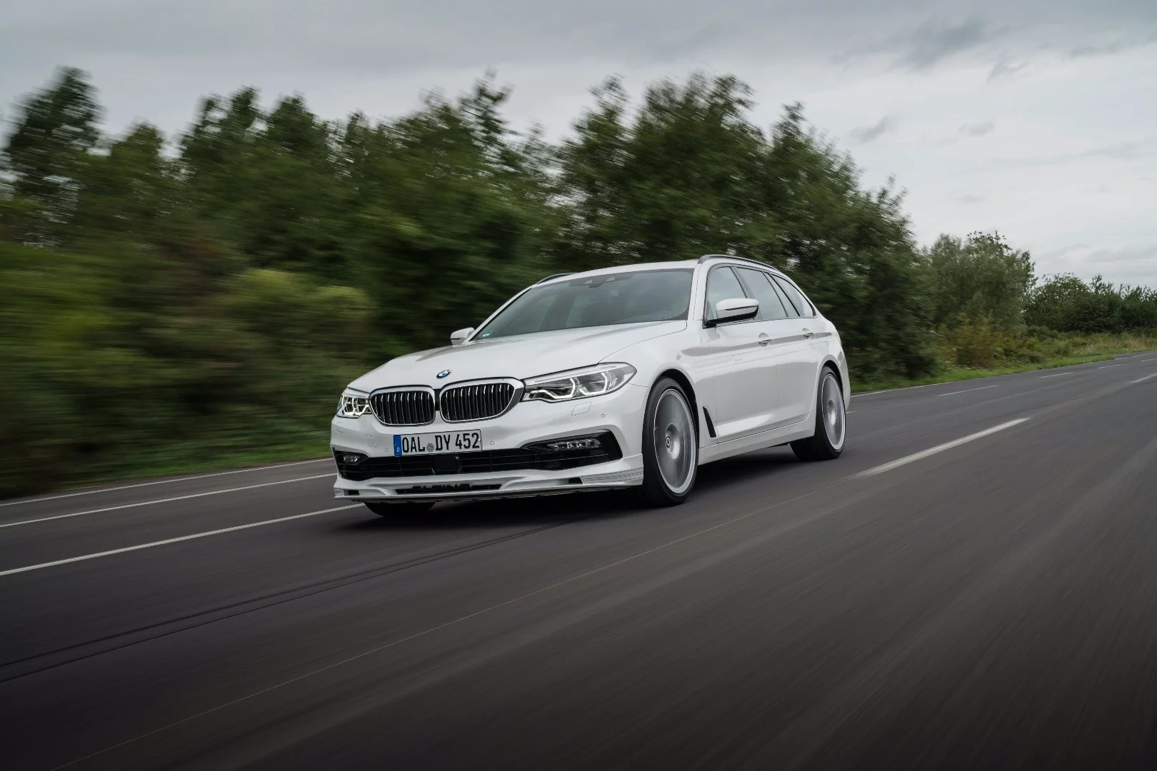 The Alpina D5 S rides on unique 20-inch wheels