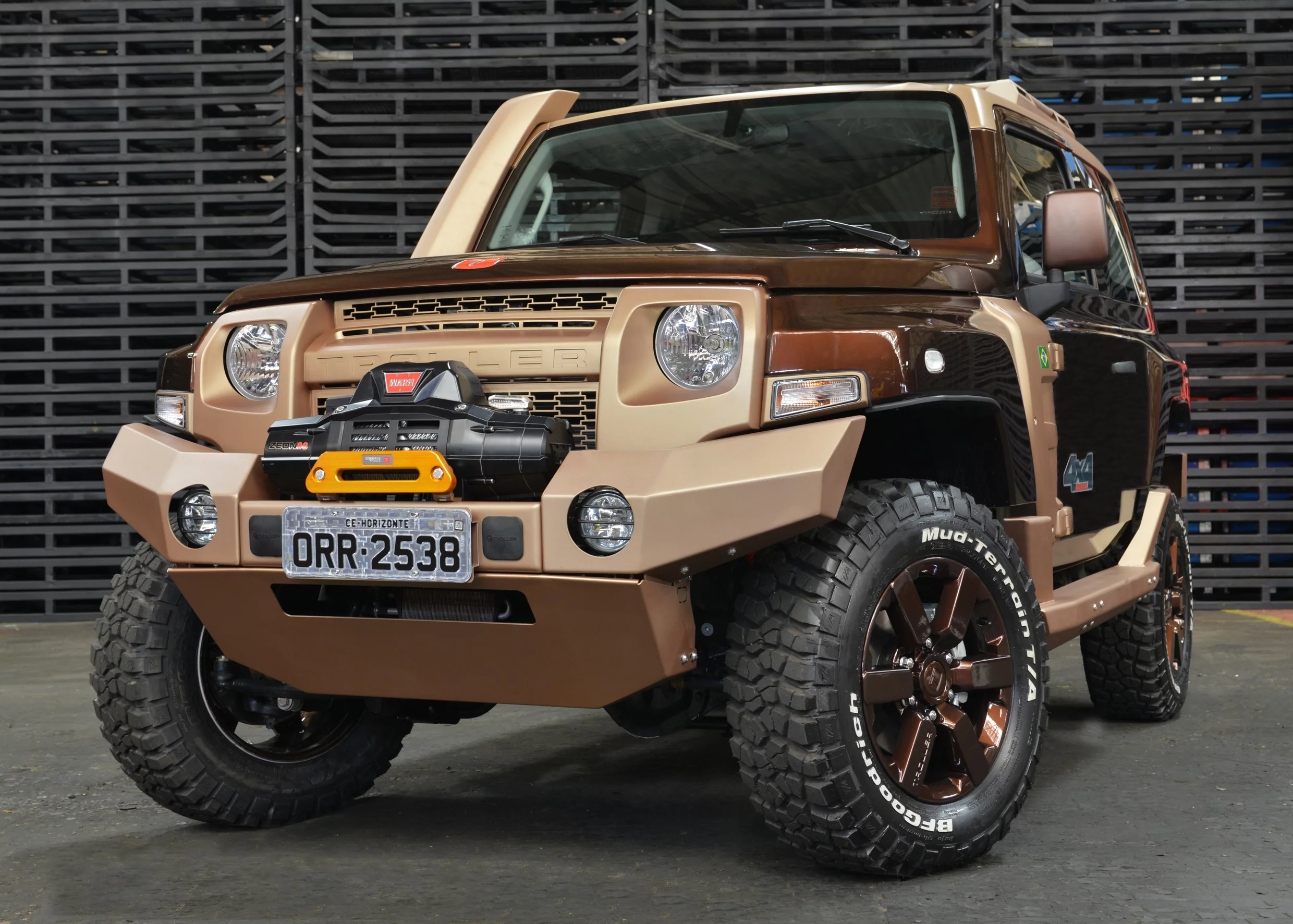 The T4 off-road special edition brings back the snorkel and winch accessories of the TR-X concept