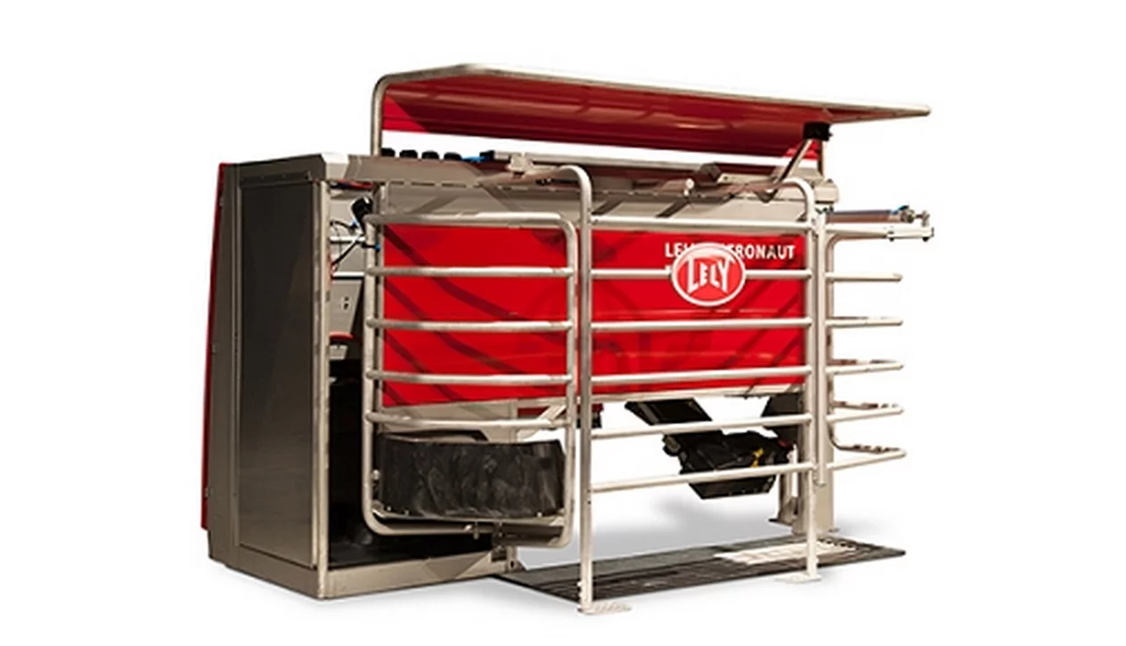 The Astronaut 4 is based on a cow's natural behavior