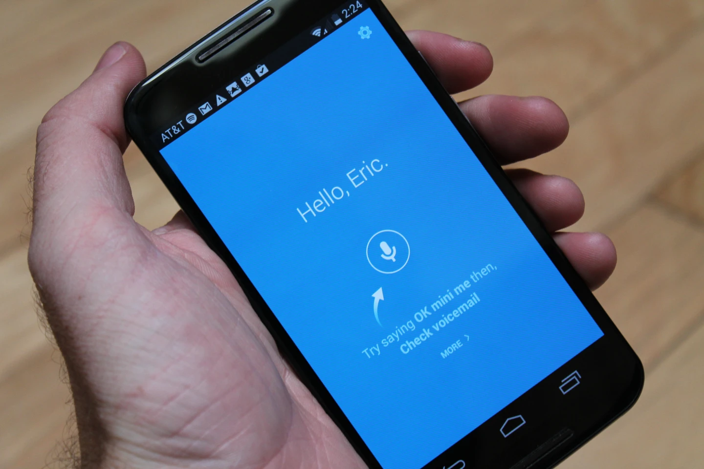 Moto Voice still allows for touchless control (Photo: Eric Mack/Gizmag.com)