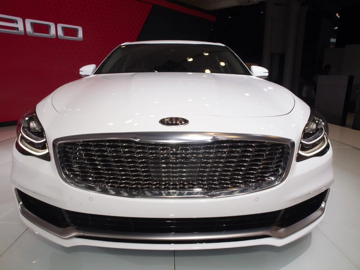 Kia K900 debuts at NYIAS 2018