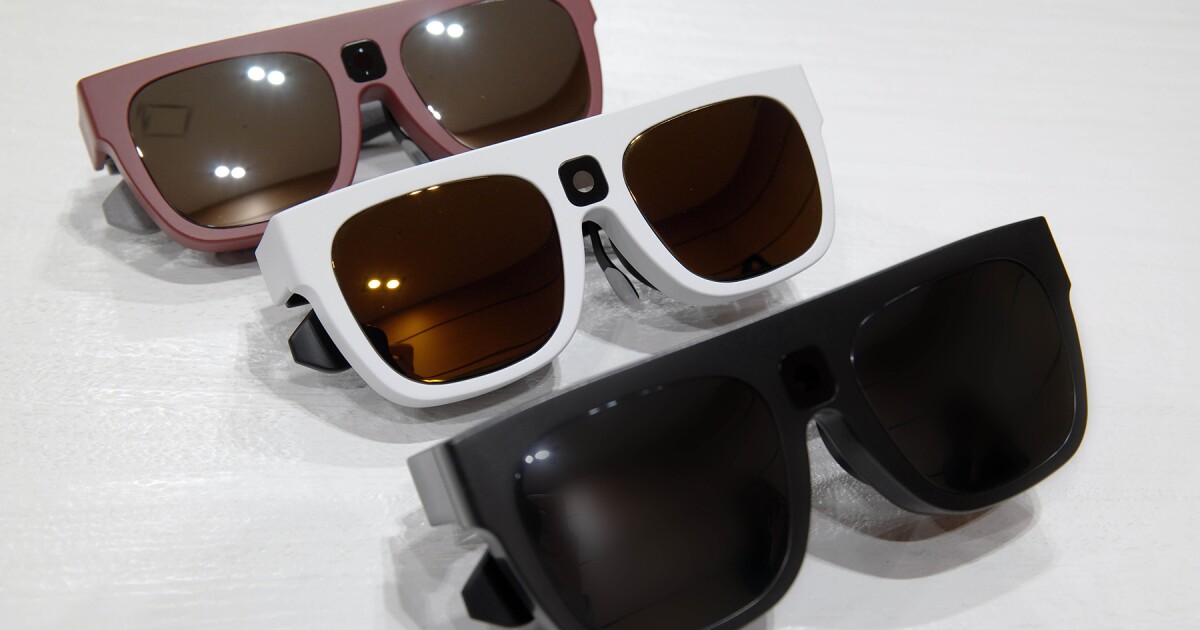 Samsung's Relúmĭno glasses bring smarter vision for partially sighted