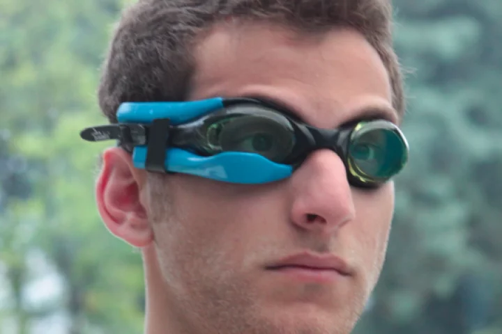 Instabeat is a heart rate-monitoring device for swimmers, that displays data within their goggles