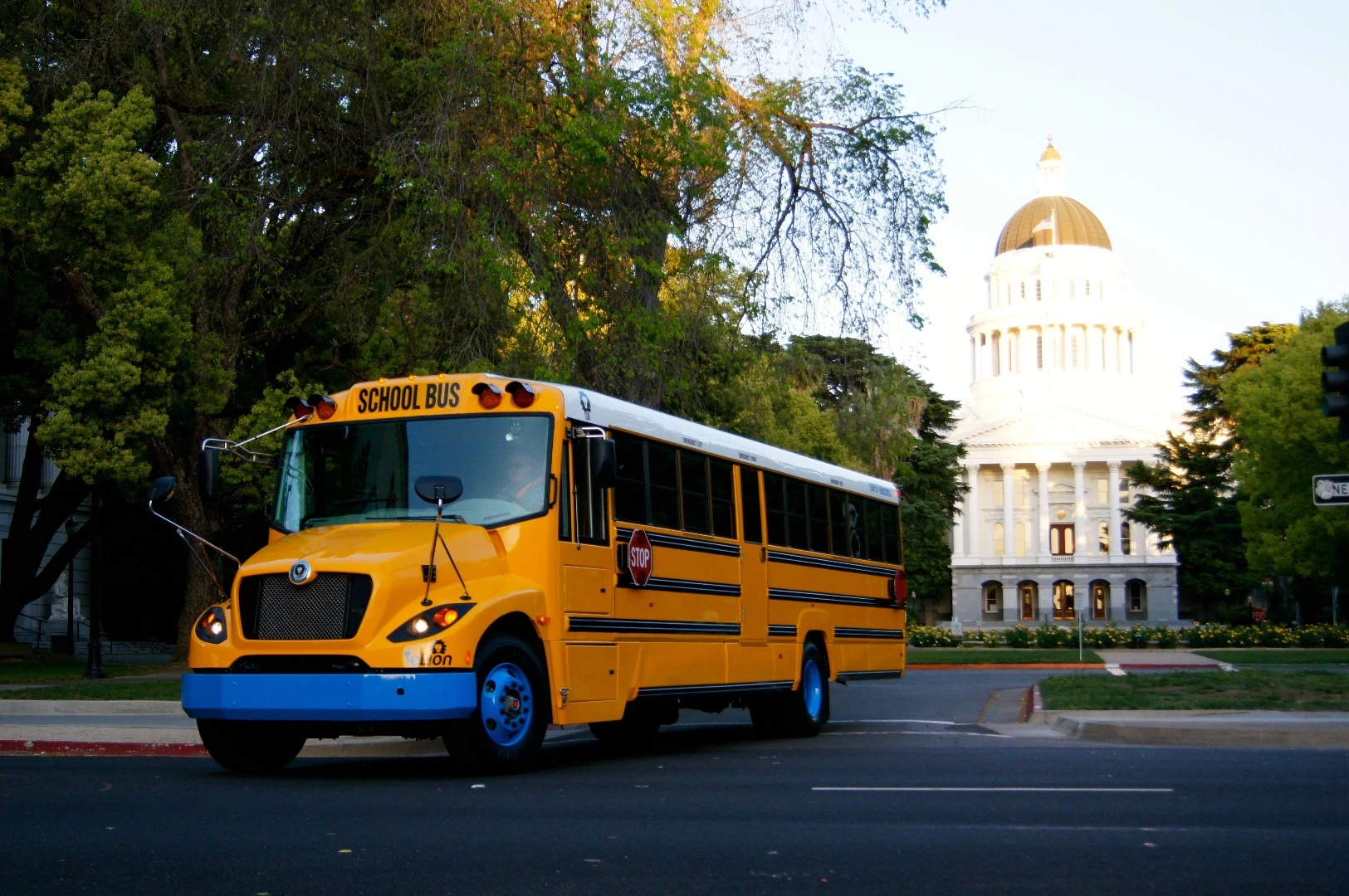 The eLion takes kids to and from school without the diesel exhaust