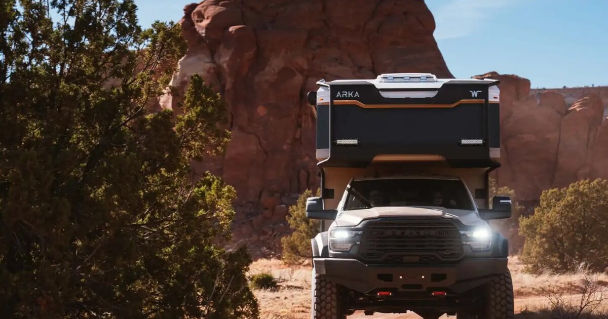 Winnebago Ram 4x4 camper truck swings for fences, whiffs big on bath