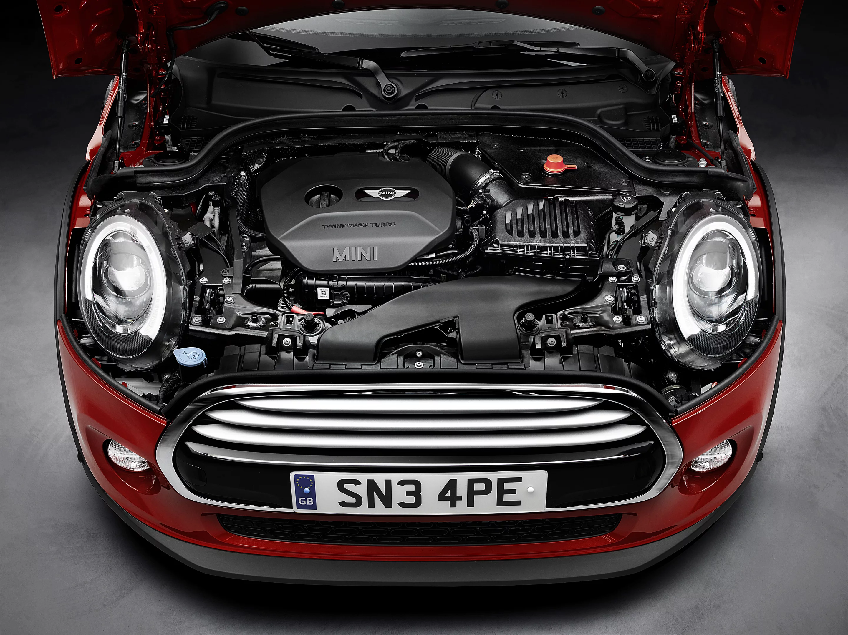1.5 liter Mini TwinPower Turbo in-line petrol engine