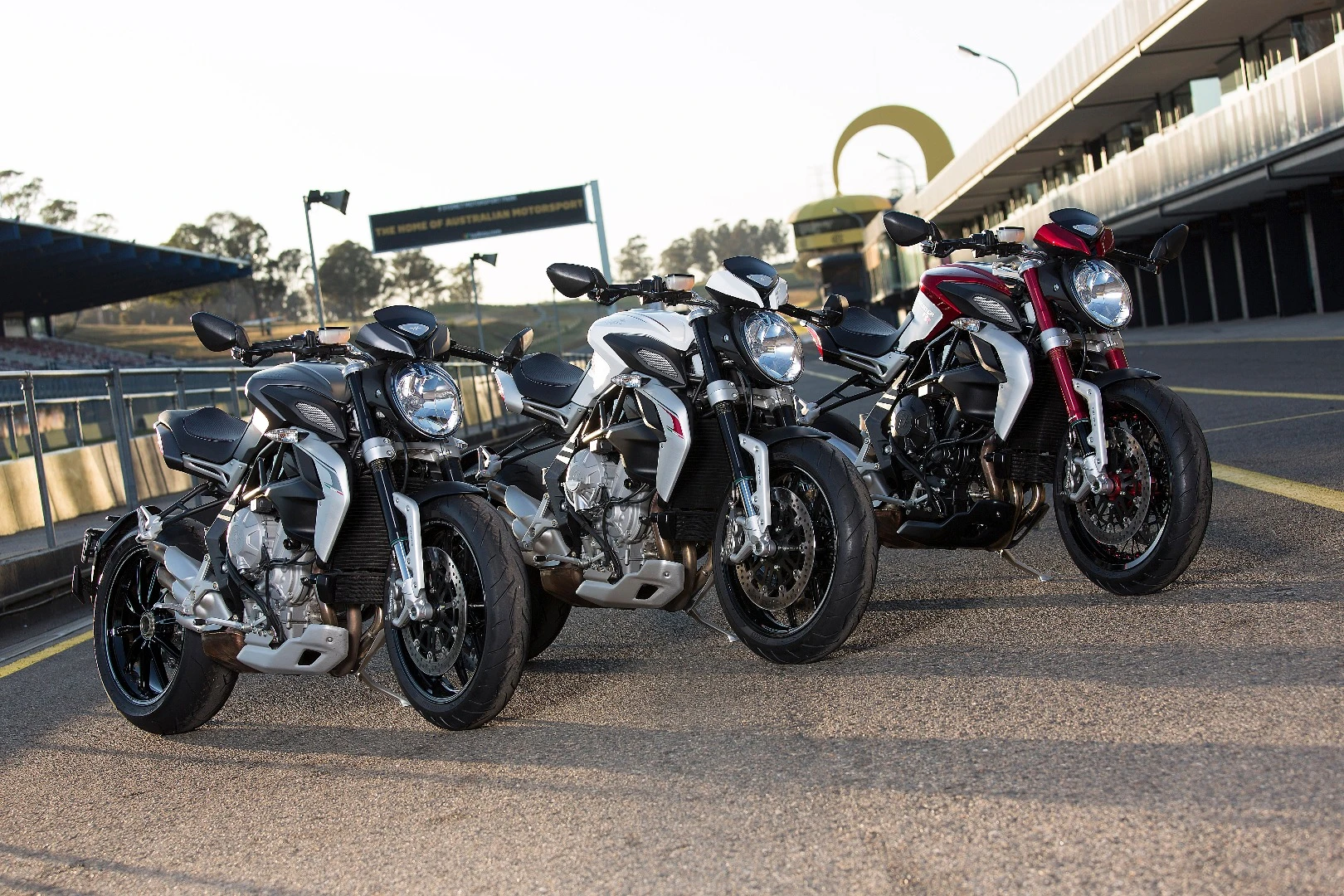 MV Agusta Dragster 800 and 800 RR: probably slightly better looking from the back, so make sure you ride faster than your mates