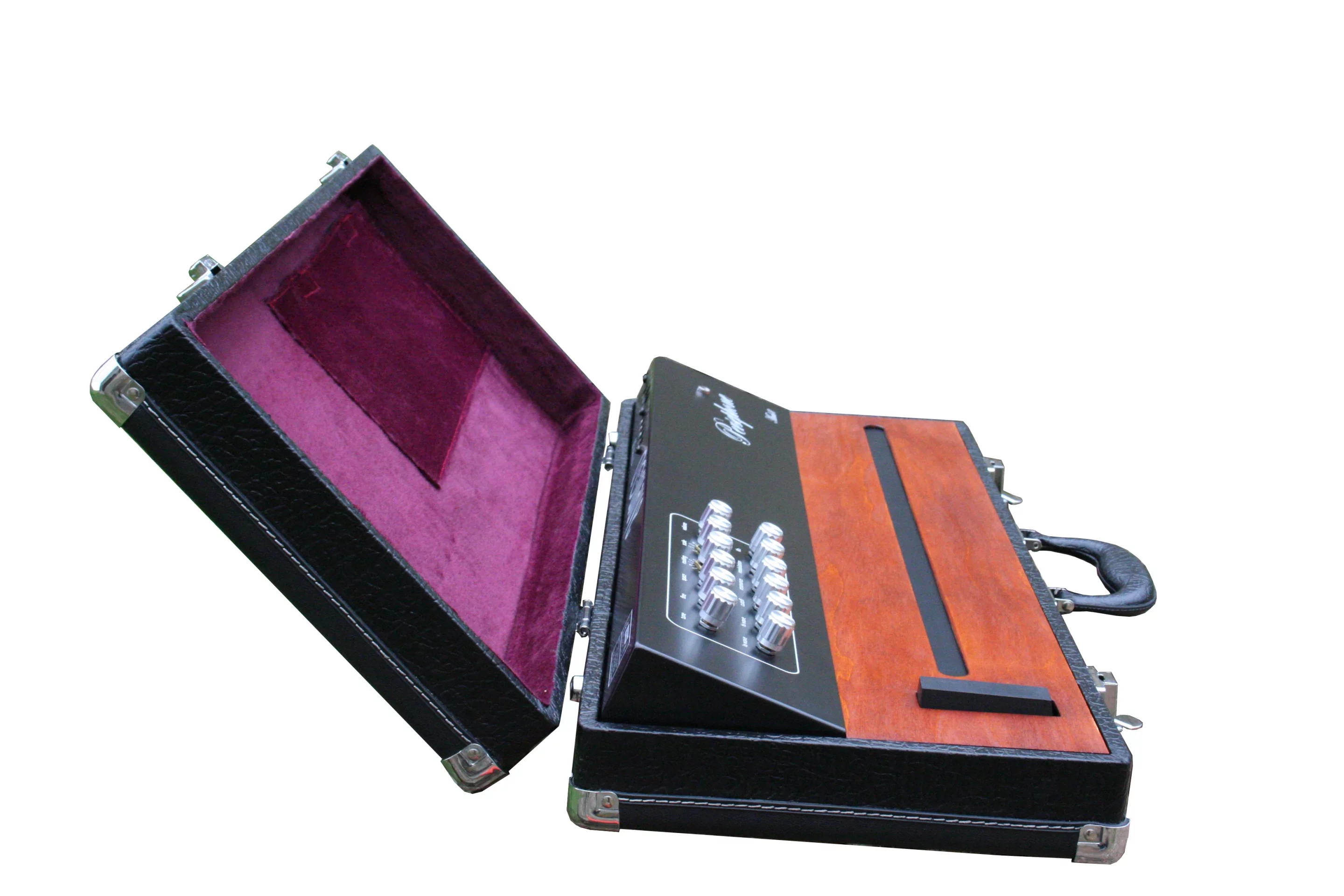 Analog to digital conversion is taken care of by the Eowave ESS DSP which offers accurate 12-bit resolution (4096 values)