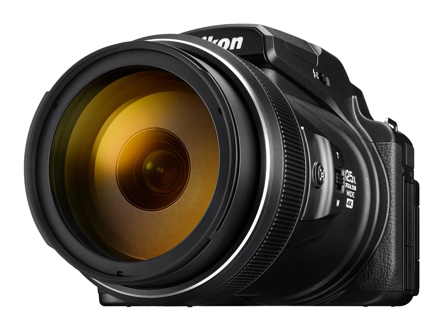 If snappers using the Coolpix P1000 opt to engage Dynamic Fine Zoom, the equivalent focal length goes all the way up to 6,000 mm