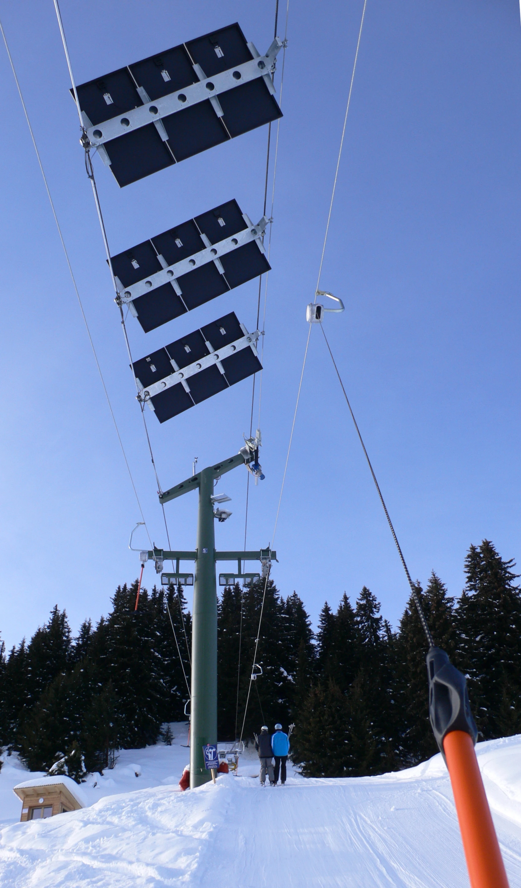 To avoid running out of energy during bad weather and snow storms, the ski lift is also connected to the local power supply