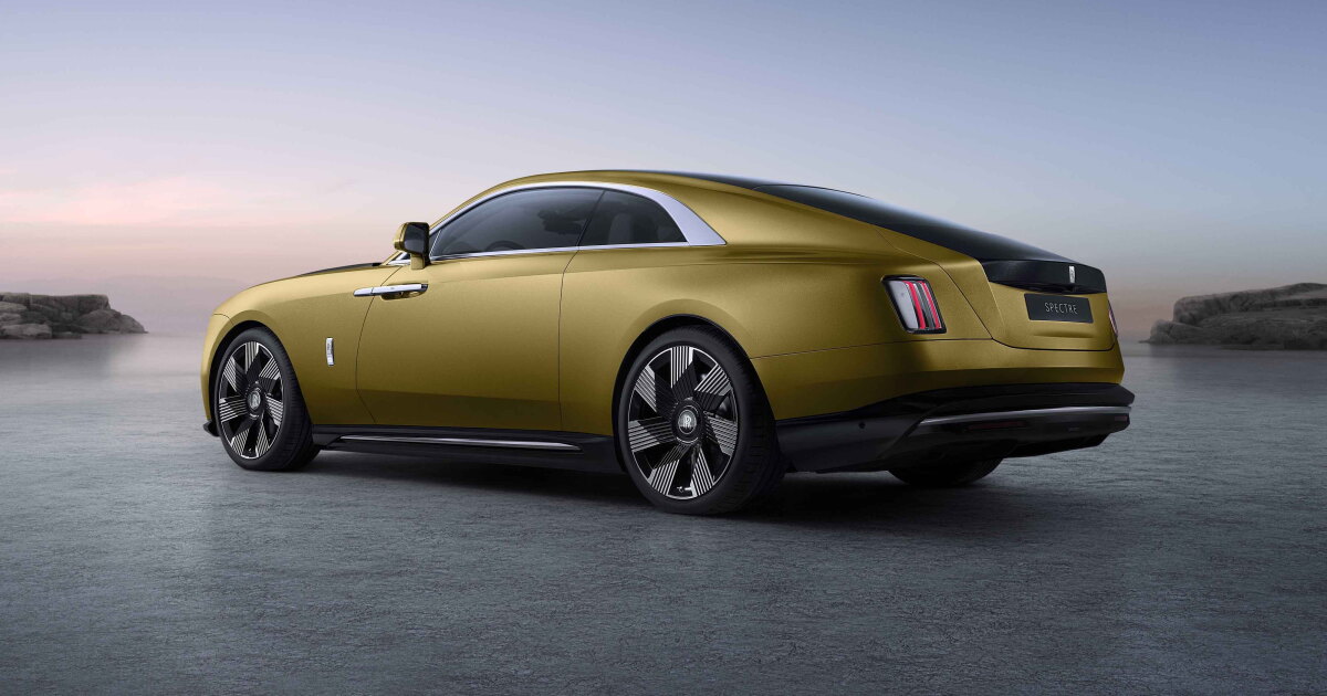Rolls-Royce debuts all-electric Spectre, a ghost of EV past & future Rolls-Royce debuts all-electric Spectre, a ghost of EV past & future
