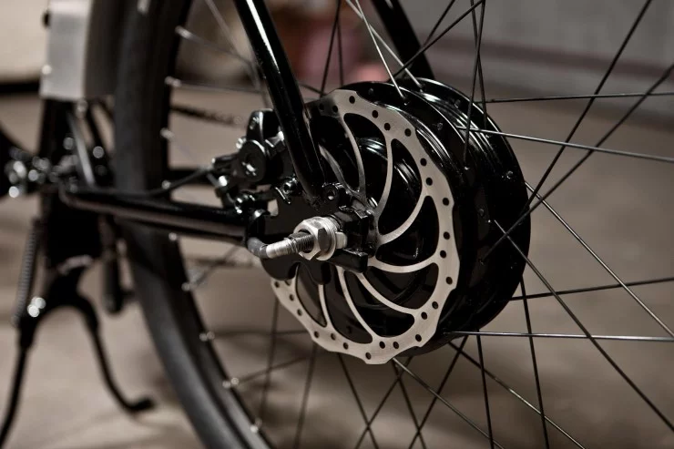 Each bike is equipped with a lithium-ion battery capable of 1,000 charges, powering a brushless hub motor in the rear wheel