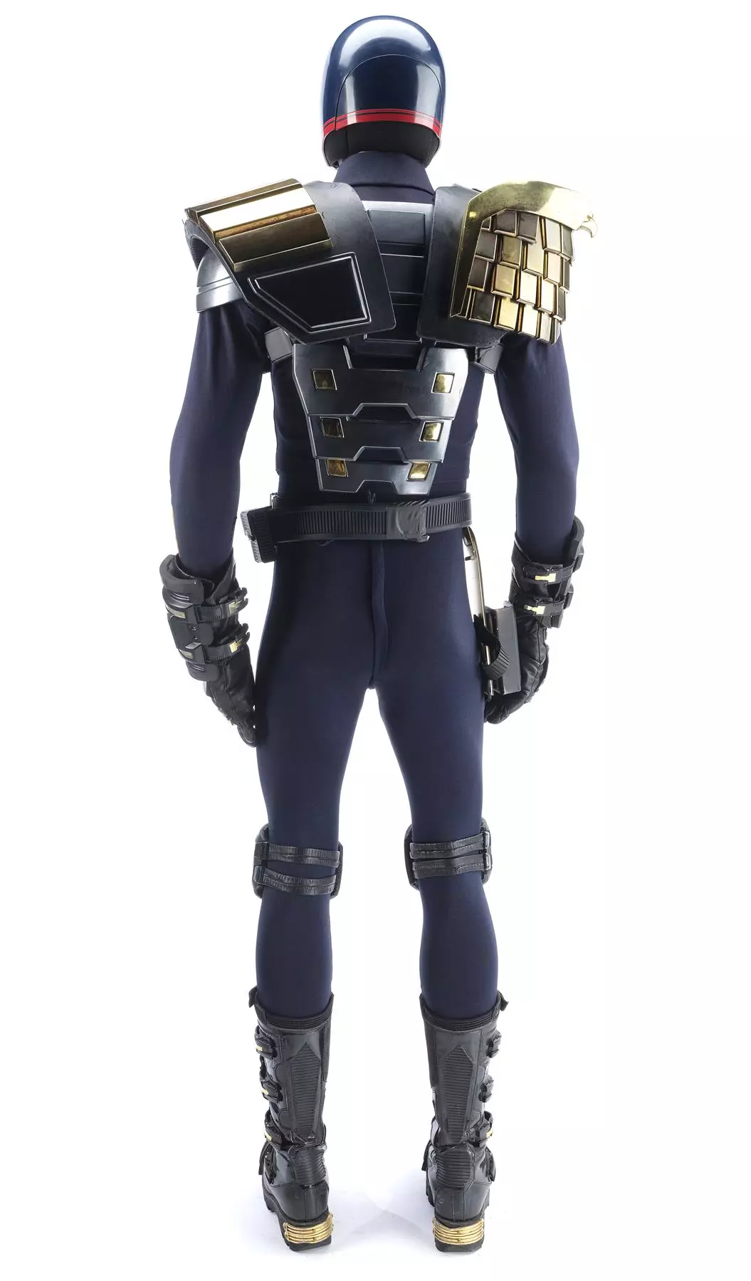 JUDGE DREDD (1995) Judge Joseph Dredd's (Sylvester Stallone) Costume with Stunt Components | Sold for: $23,750 by Propstore on August 27, 2020