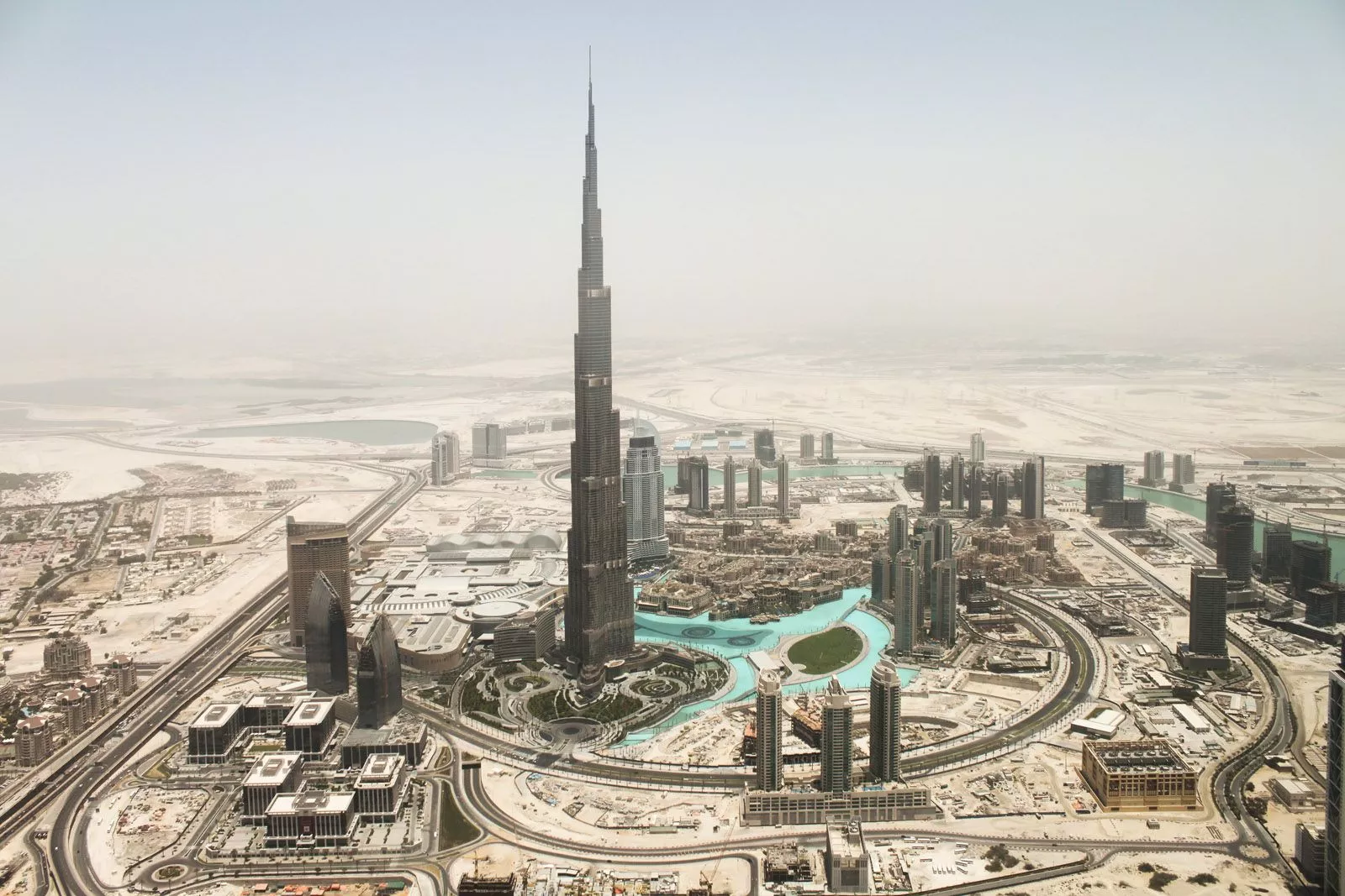 Remarkable Award in Architecture and Urban Design. A surreal snap of Dubai