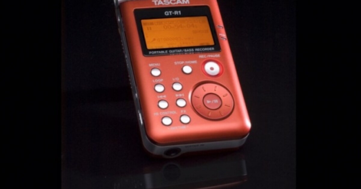 TASCAM GTR1 portable guitar recorder