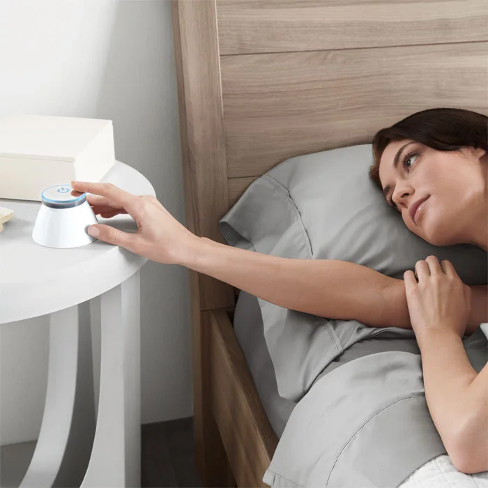 Bed Fan users can adjust its output using a wireless remote