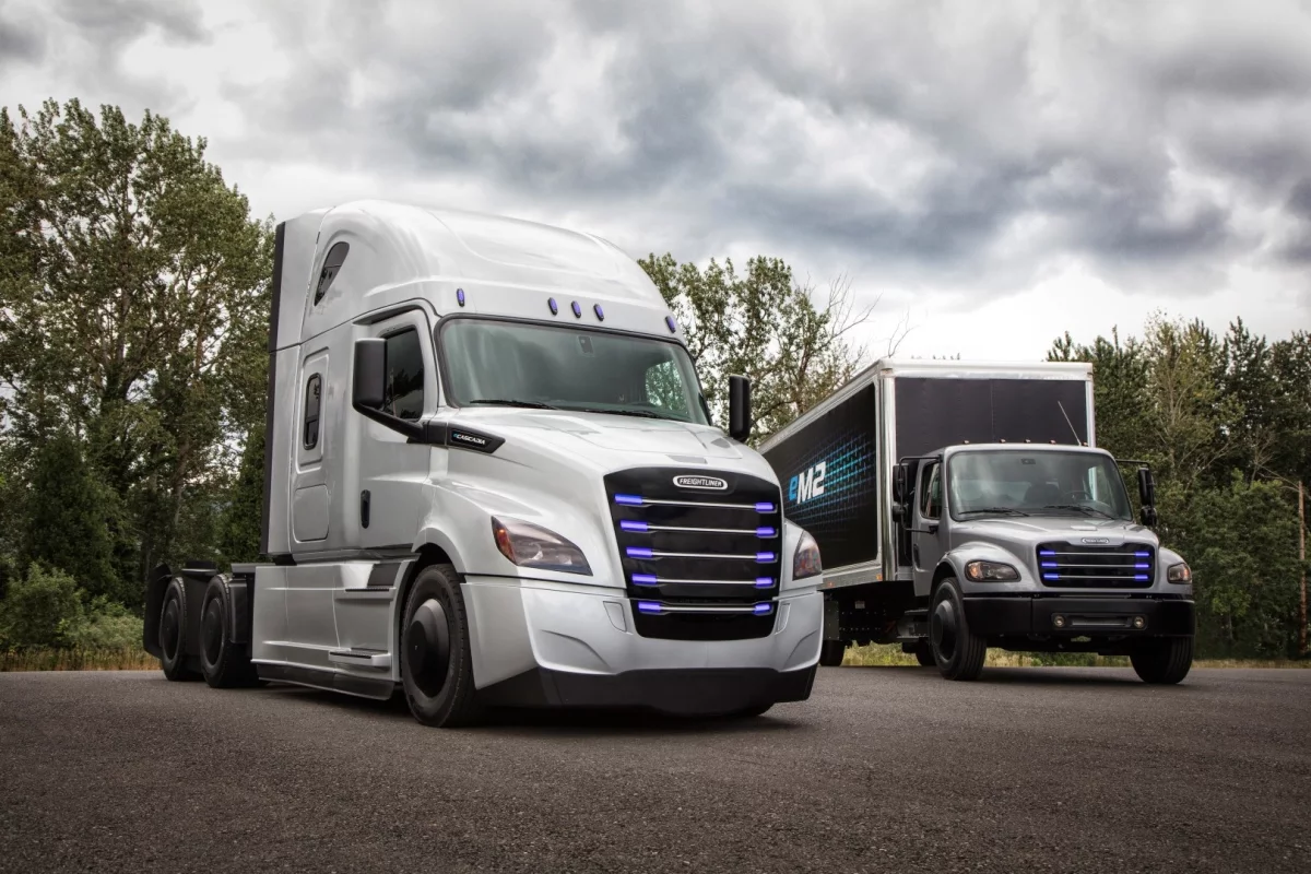 The new Freightliner eCascadia (left) and eM2 106 will enter North American test fleets later this year