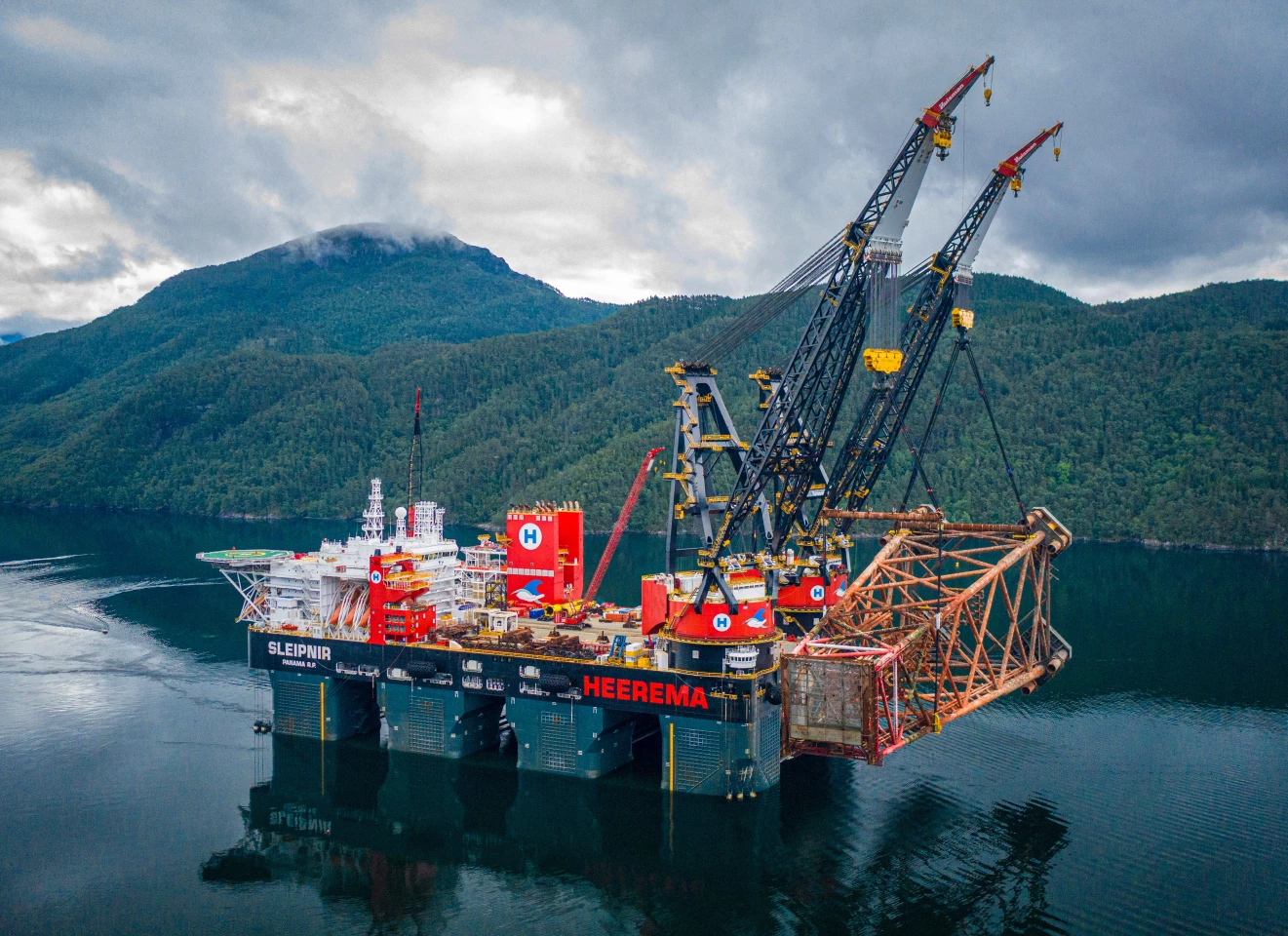 The mighty semi-submersible crane vessel (SSCV) Sleipnir, capable of lifting a record-breaking 20,000 metric tons