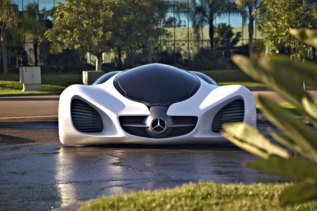 Front view of the Mercedes-Benz BIOME