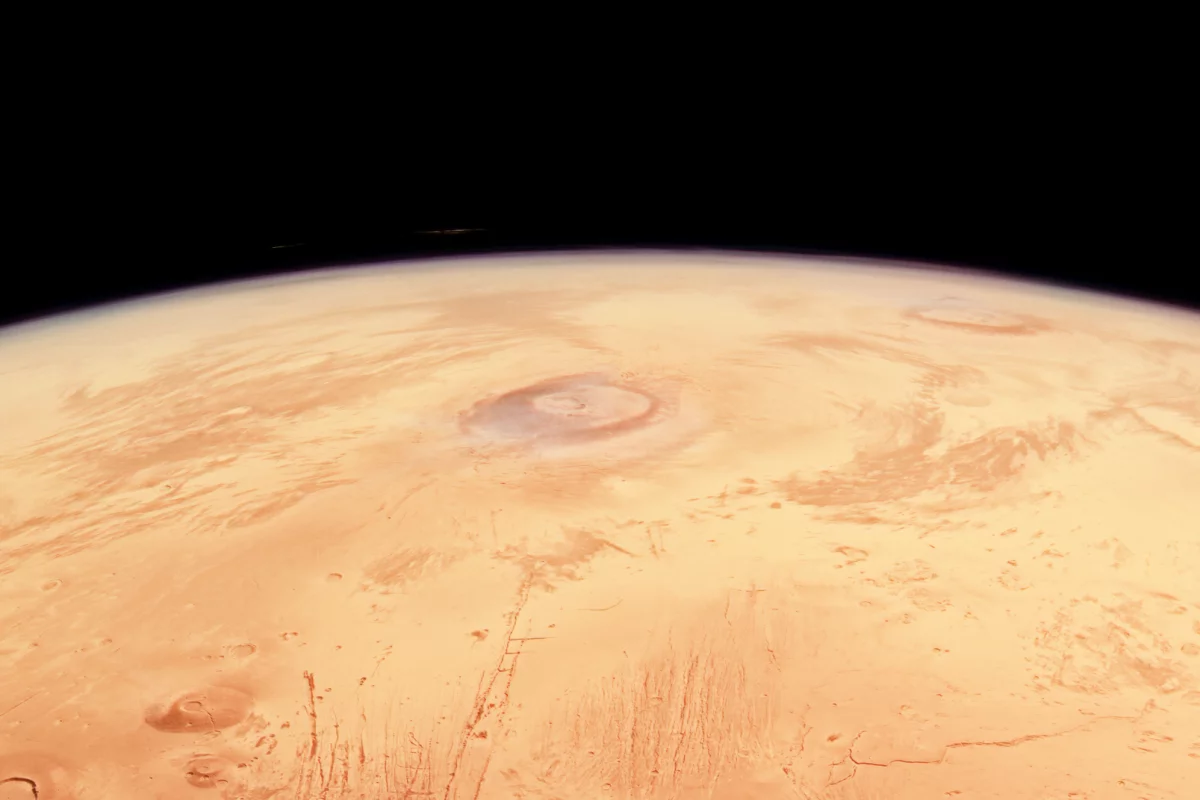 This stunning image swathe was taken by ESA’s Mars Express during camera calibration as the spacecraft flew over the north pole (Credit: ESA/DLR/FU Berlin, CC BY-SA 3.0)