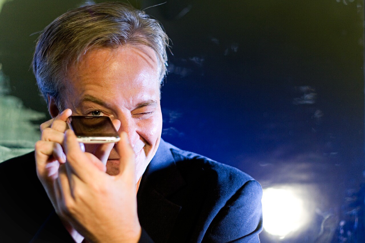 Queen's Human Media Lab associate professor Roel Vertegaal, co-creator of the technology
