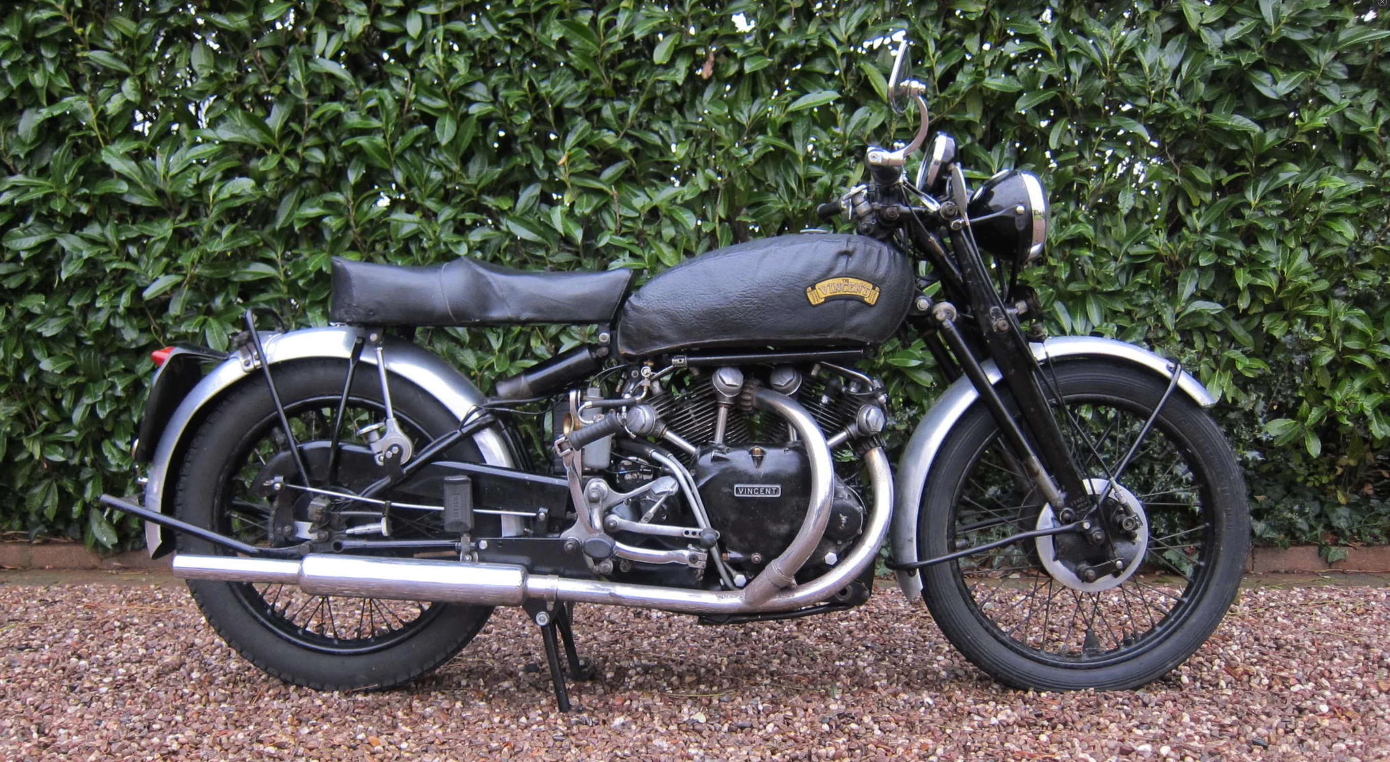 This 1952 998cc Vincent Series C Black Shadow sold for €82,800 (US$94,645).