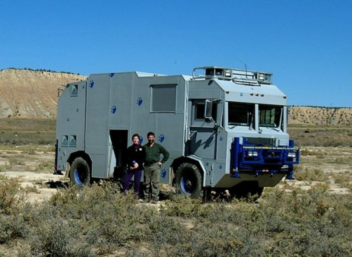 OSHKOSH Expedition Class AWD Motorhome