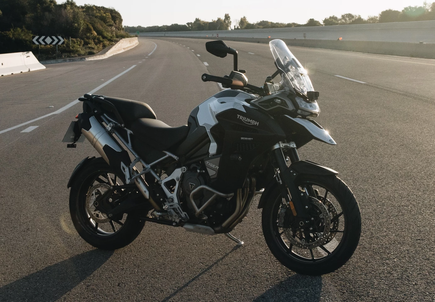 The Tiger 1200 GT Explorer that Iván Cervantes rode on his record-breaking attempt