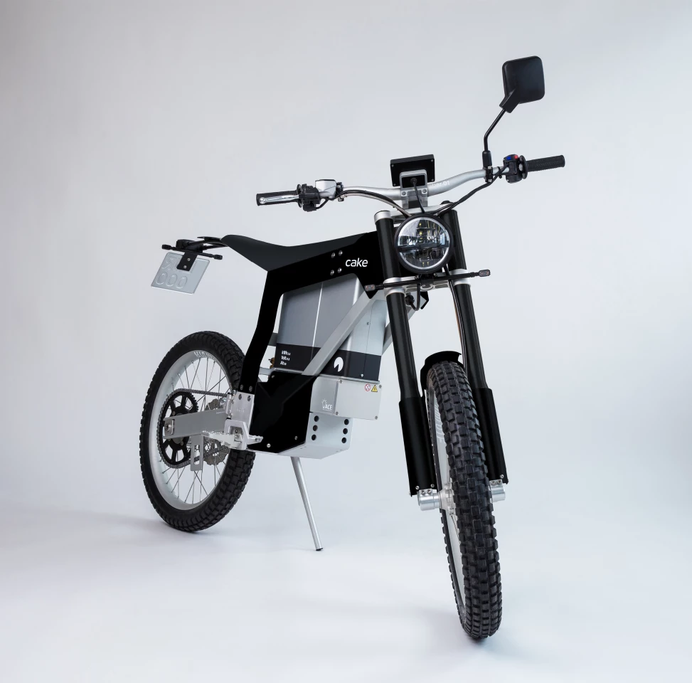 The Kalk Ink SL has been treated to removable head, tail and turn lights, an LED display, a foot brake and more