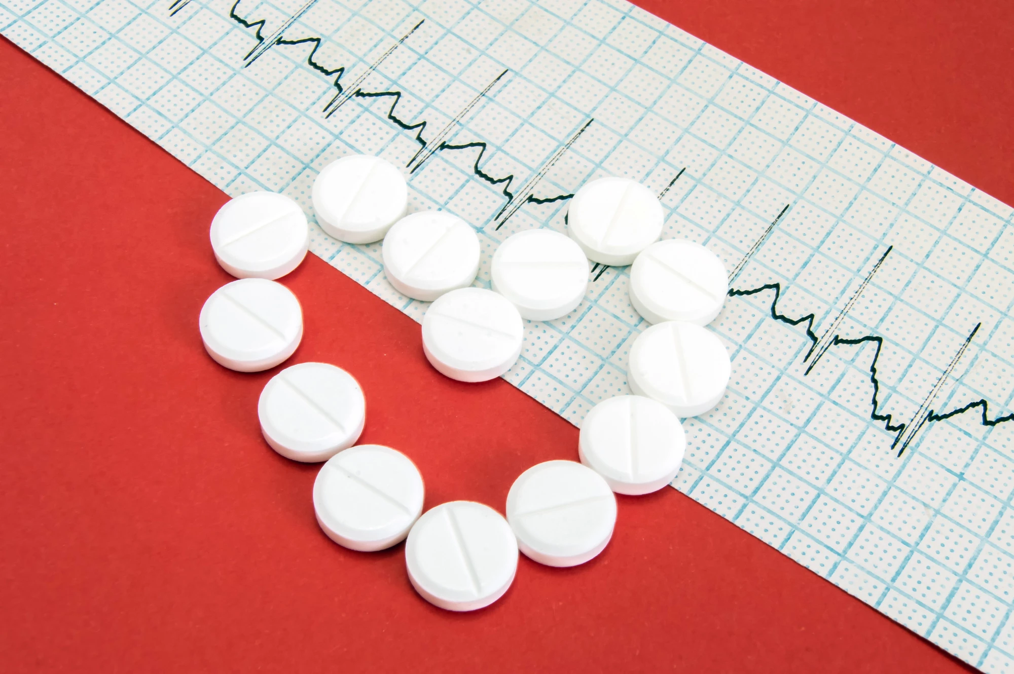 A large study has found that the long-term use of beta-blockers, regularly prescribed to people following a heart attack, does not improve cardiovascular outcomes