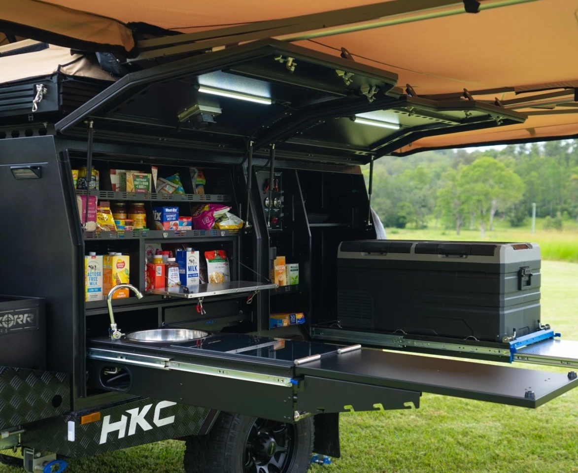 Hardkorr dedicates the entire right side of the Xplorer 2.3 Family to the kitchen area