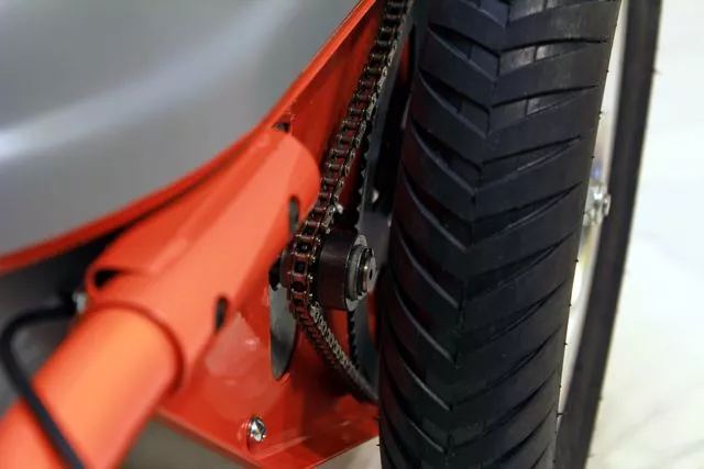 The Ridekick's chain drive system