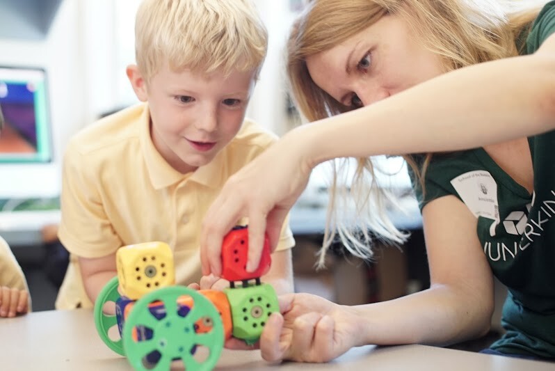 Robo Wunderkind is a modular robot even a fiveyearold can program