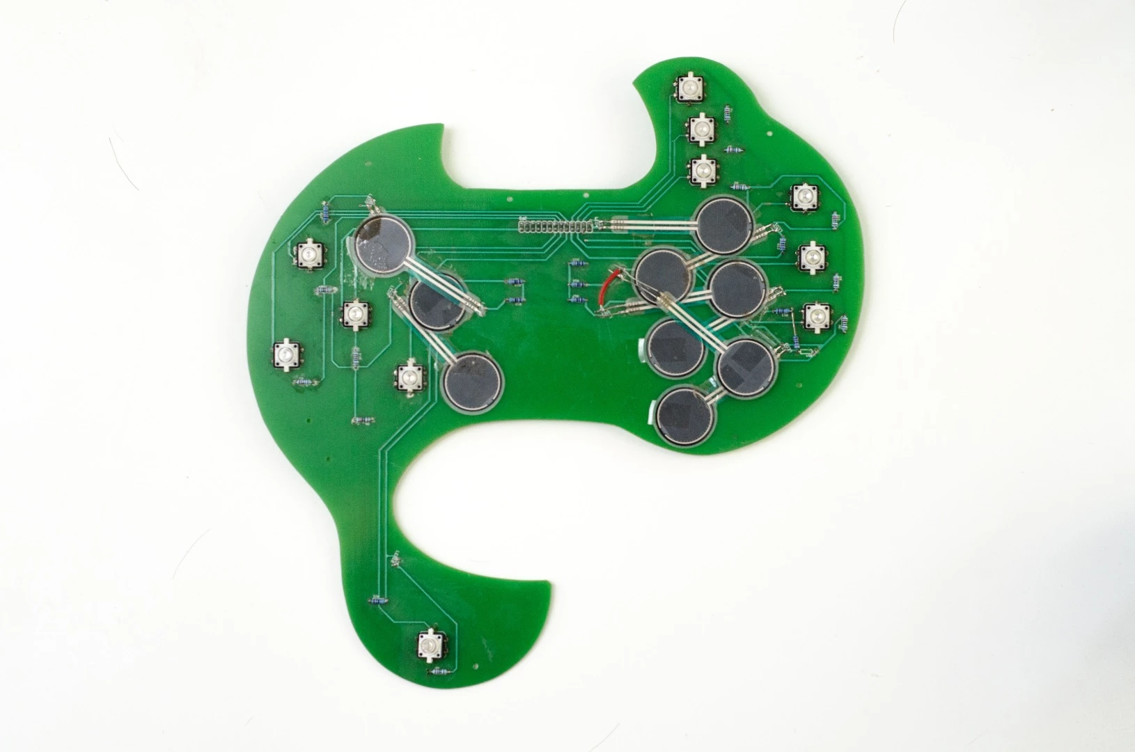 A view of the electriconic circuits of the third prototype iteration (2013) of the ACPAD – in production form, the touch pads are gold plated for more accurate pressure sensitivity