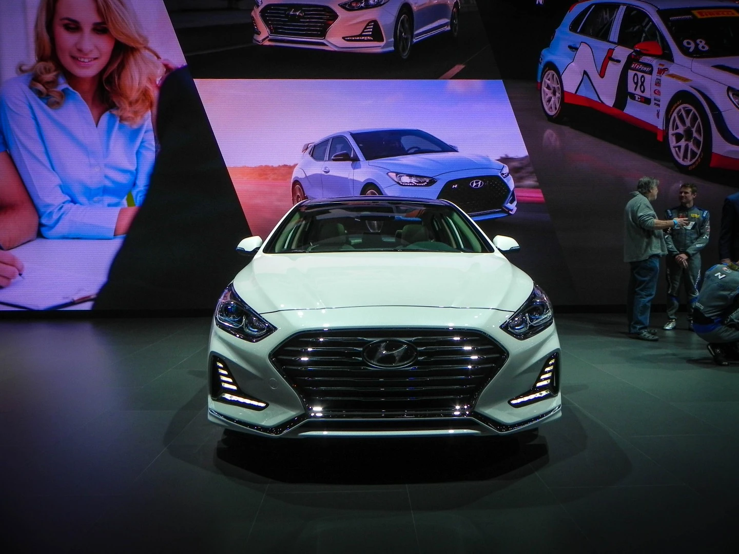 Designed to maximize efficiency while improving their on-road presence, the Hyundai hybrid and plug-in hybrid Sonata models were a hit in Chicago