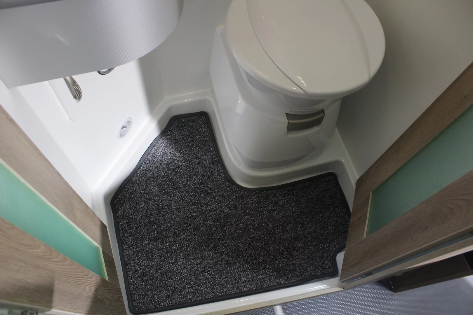 Wet-bath carpet on the Regent S show model