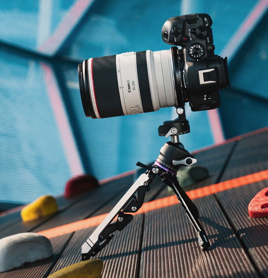 The Mambapod stands 158 mm tall (6.2 inches) in plain-old-tripod mode