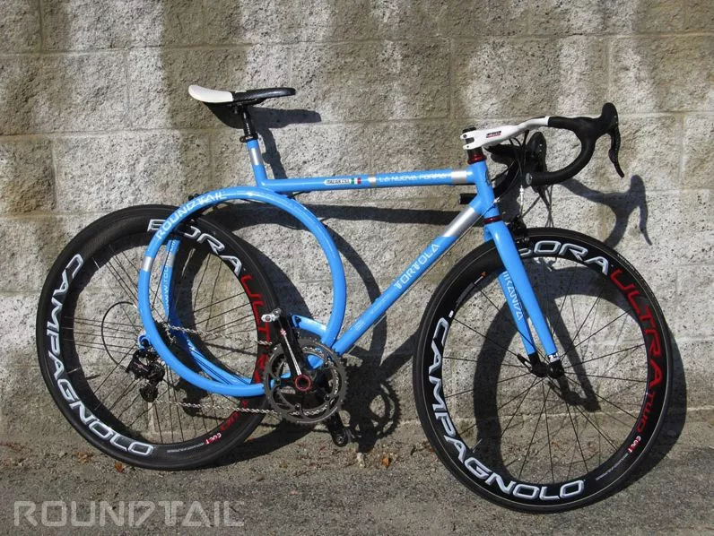 The Tortola RoundTail bicycle replaces the frame's traditional rear triangle with two shock-absorbing joined rings (All photos courtesy Lou Tortola)