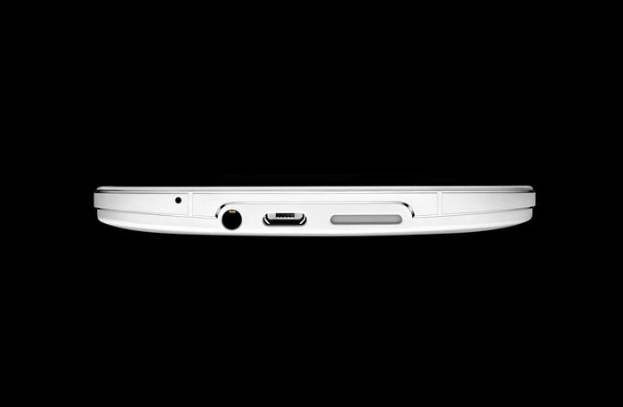 The Oppo N1 sports 802.11ac Wi-Fi, Bluetooth 4.0, GPS, and USB OTG
