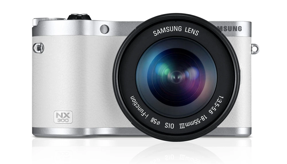 Available in black or white with a silver band the Samsung NX300 has a considerably more retro style than other NX cameras
