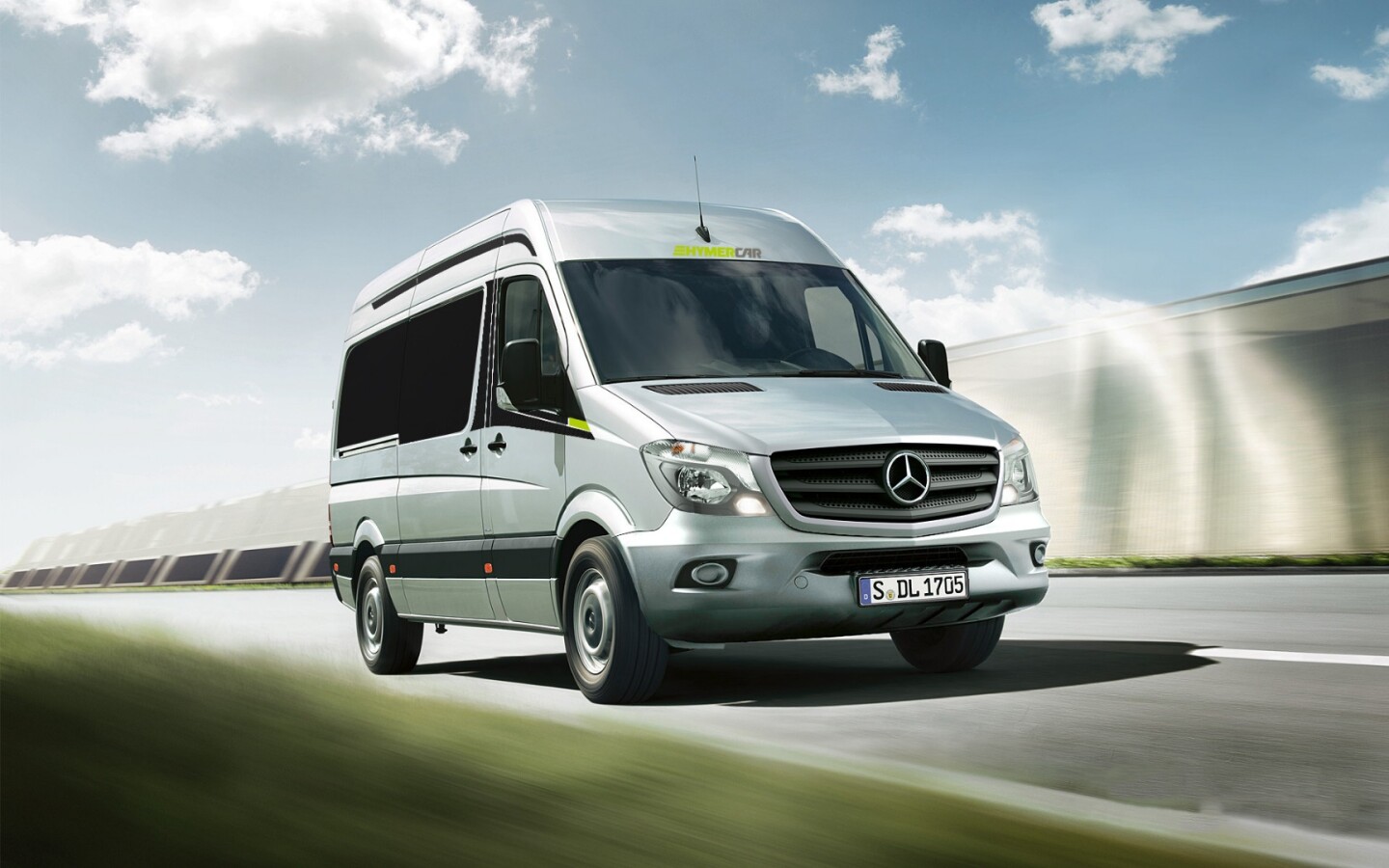 The original 2017 DuoCar concept was based on a second-generation Sprinter, quickly distinguishable by its tall, large headlights