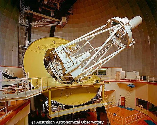 The 3.9 meter (12.8 foot) Anglo-Australian telescope, the last major telescope made with an equatorial mount (Photo: Australian Astronomical Observatory)