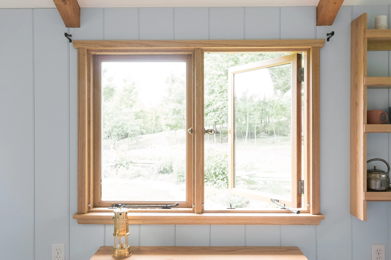 Interior shot of the Shepherd Hut (Photo: Güte)
